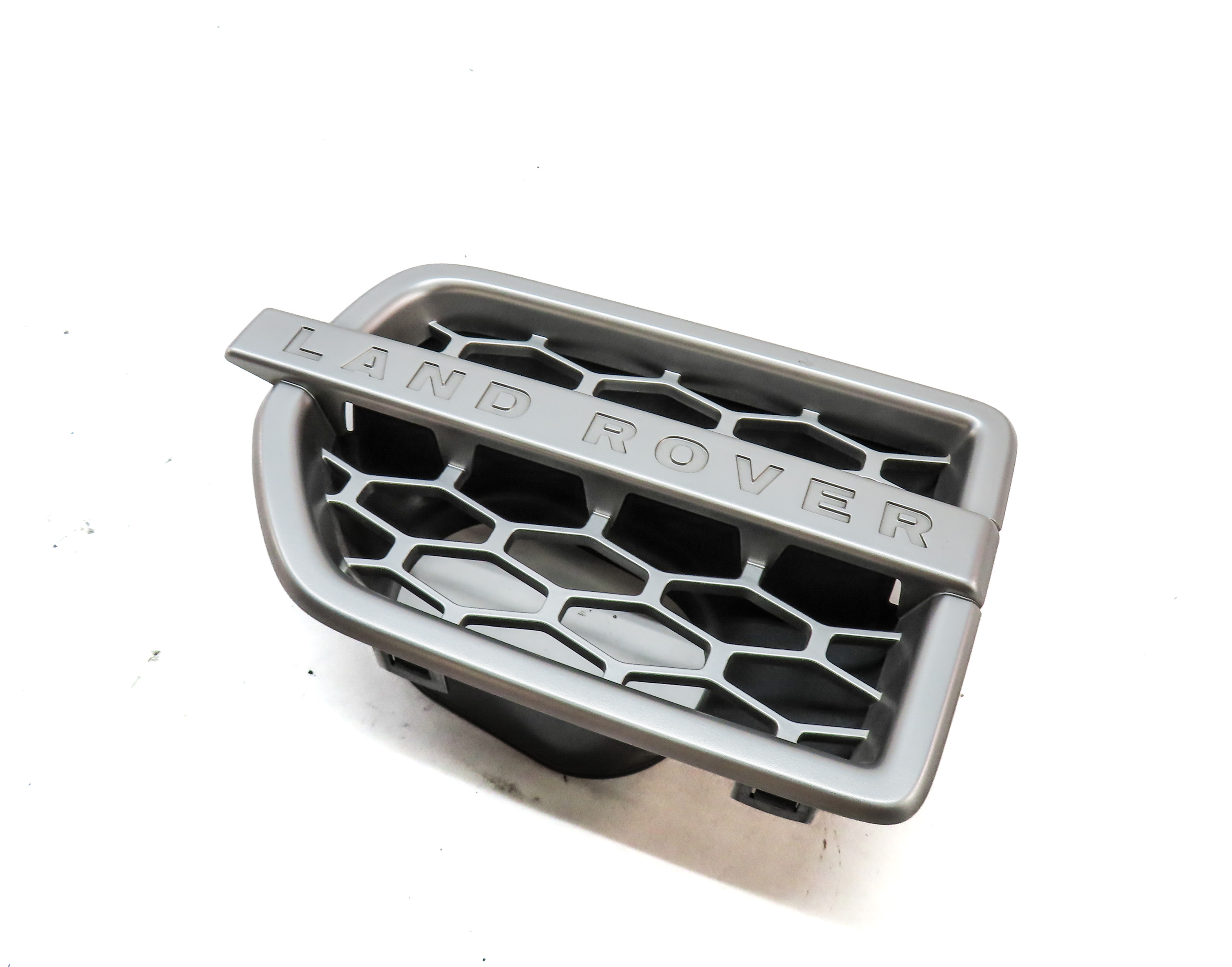 2010 LAND ROVER LR4 (L319) FRONT LEFT DRIVER FENDER AIR VENT TRIM GRILLE — exact item pictured